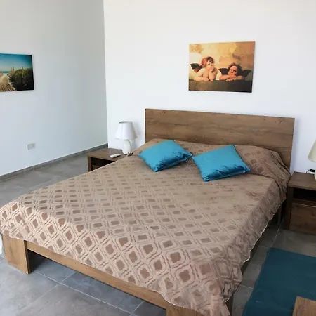 Penthouse In Close To Golden Bay San Pawl il-Baħar