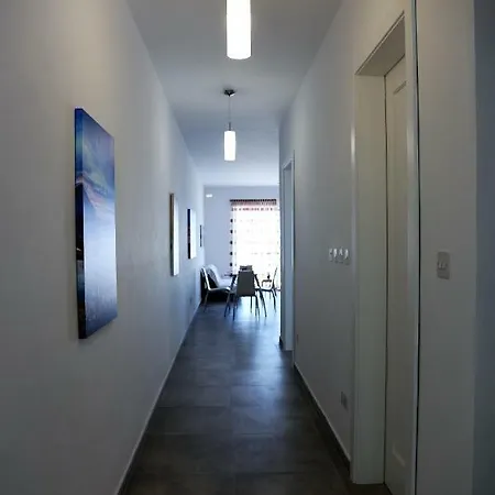 Penthouse In Close To Golden Bay *